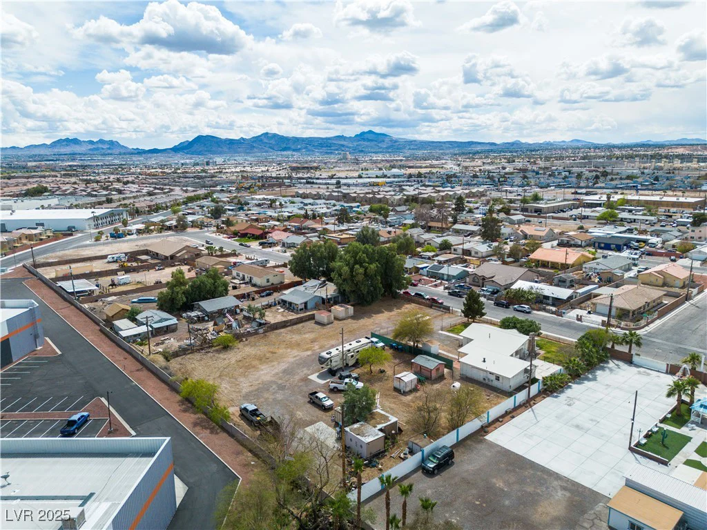5906 Bunch, Las Vegas, NV 89122