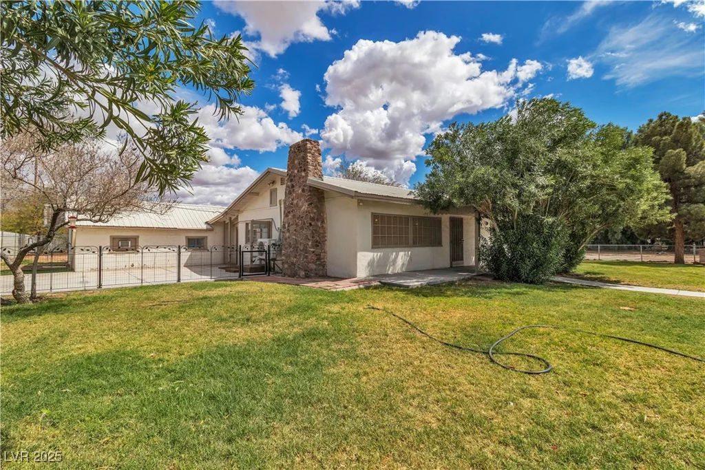 5906 Bunch, Las Vegas, NV 89122