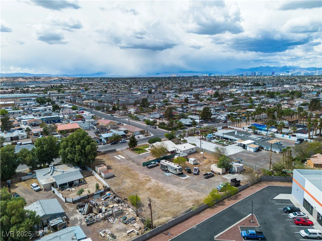 5906 Bunch, Las Vegas, NV 89122