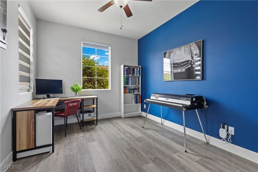 3268 Grayson Lake, Las Vegas, NV 89129