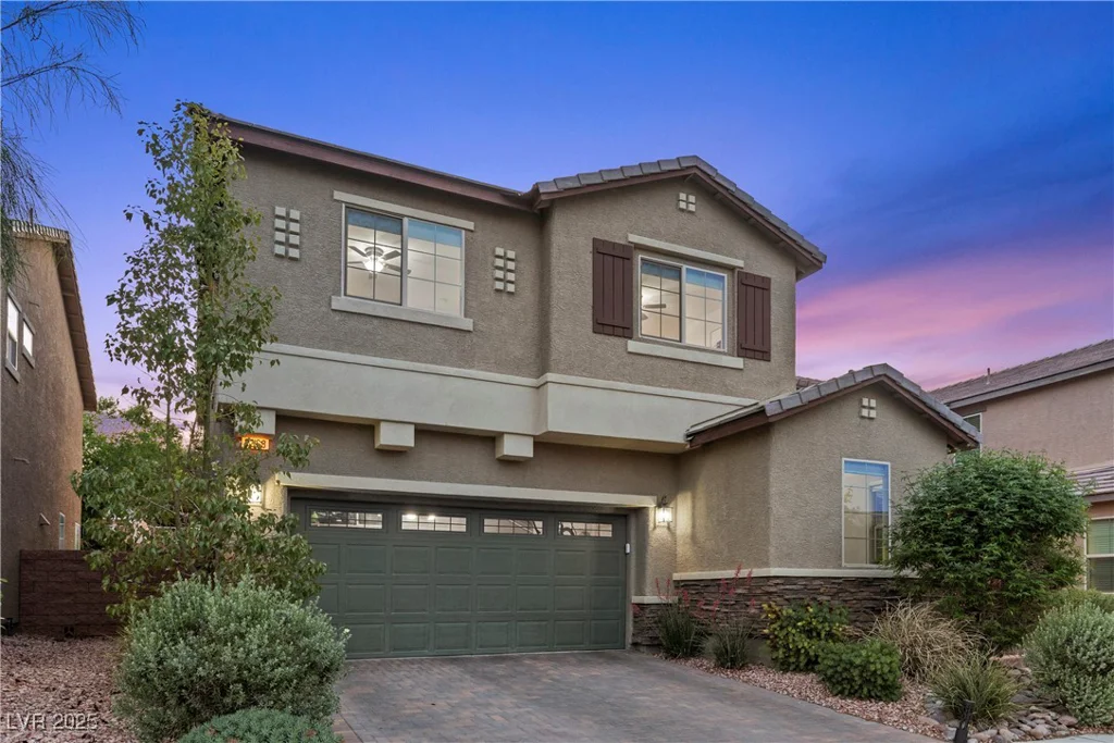 3268 Grayson Lake, Las Vegas, NV 89129