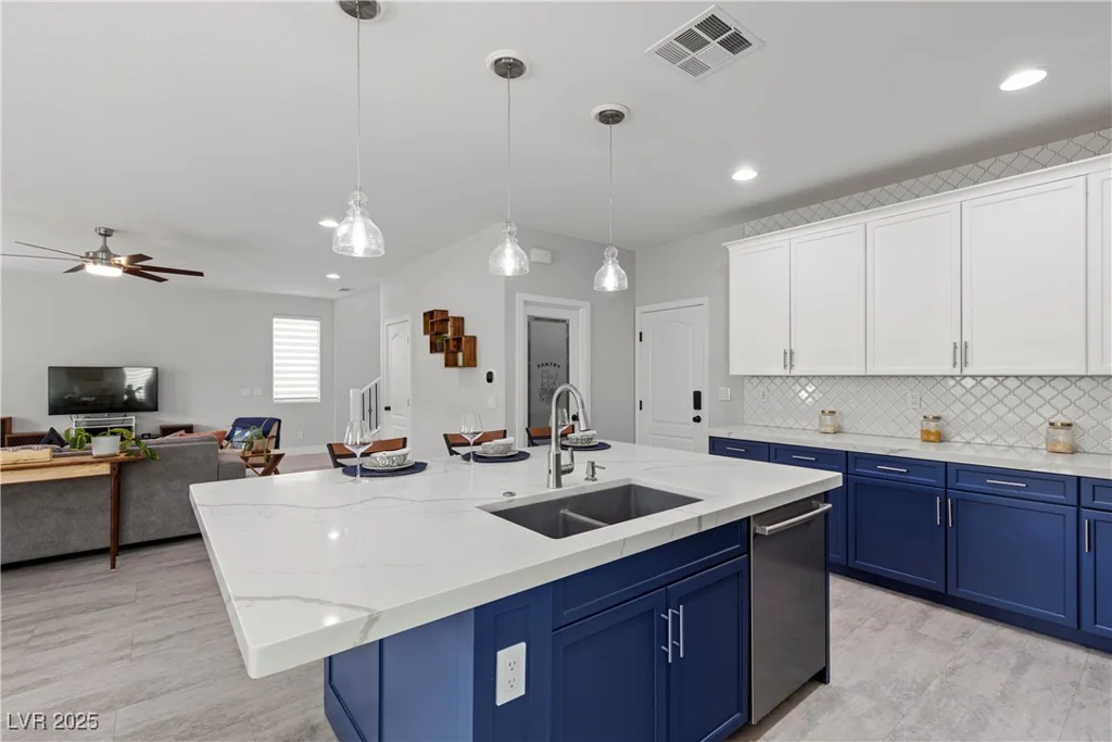3268 Grayson Lake, Las Vegas, NV 89129