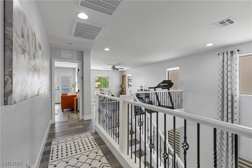 3268 Grayson Lake, Las Vegas, NV 89129