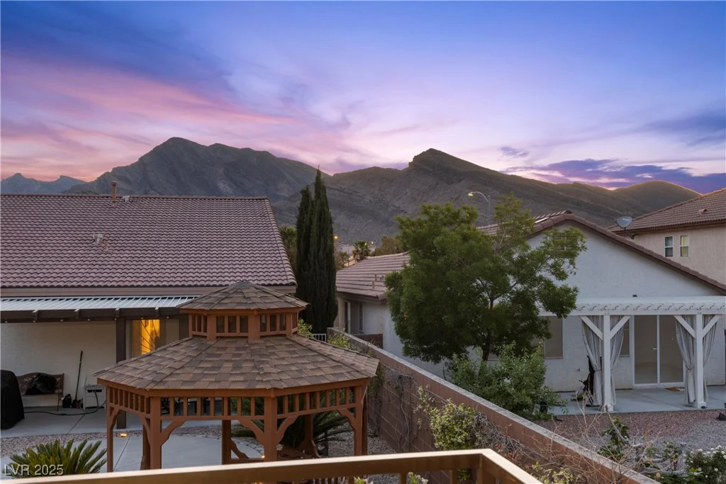3268 Grayson Lake, Las Vegas, NV 89129