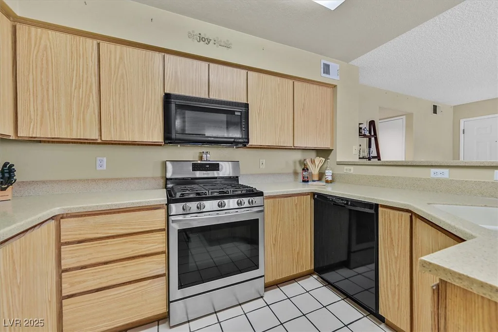 7901 Idledale, Las Vegas, NV 89145