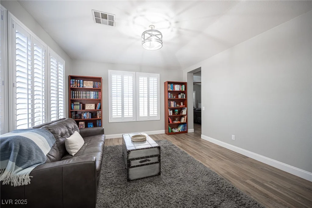 5815 Pristine Falls, Las Vegas, NV 89131