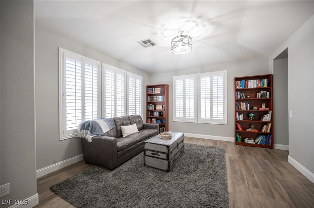 5815 Pristine Falls, Las Vegas, NV 89131