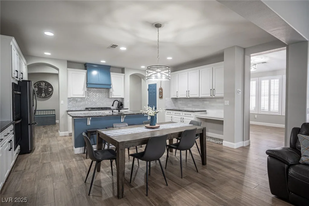 5815 Pristine Falls, Las Vegas, NV 89131