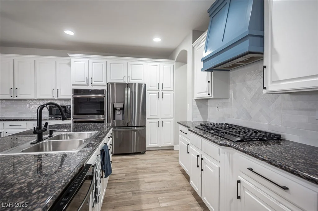 5815 Pristine Falls, Las Vegas, NV 89131