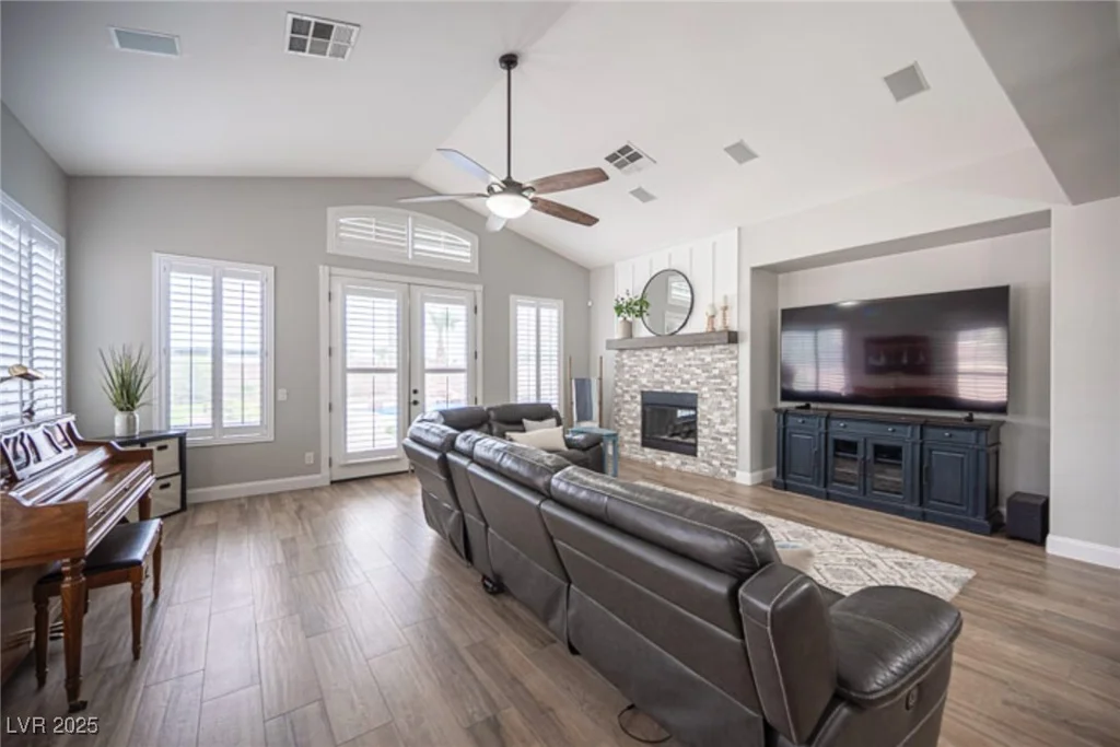 5815 Pristine Falls, Las Vegas, NV 89131