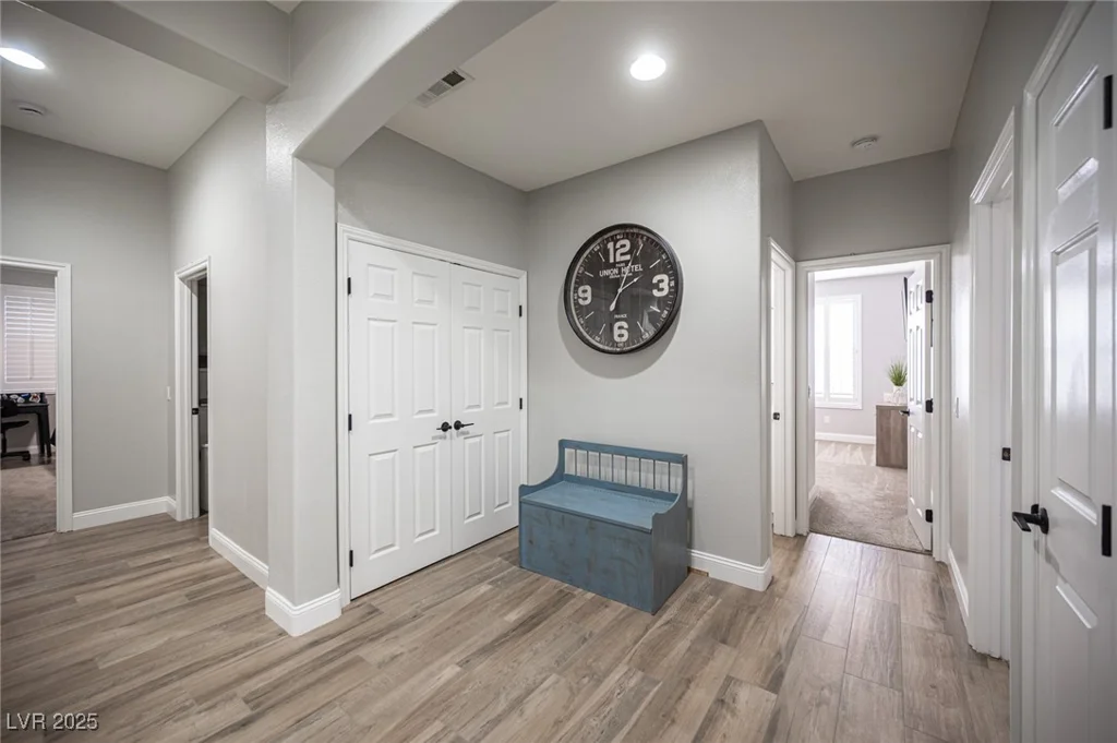 5815 Pristine Falls, Las Vegas, NV 89131
