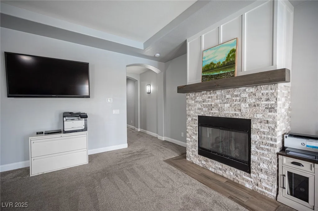 5815 Pristine Falls, Las Vegas, NV 89131