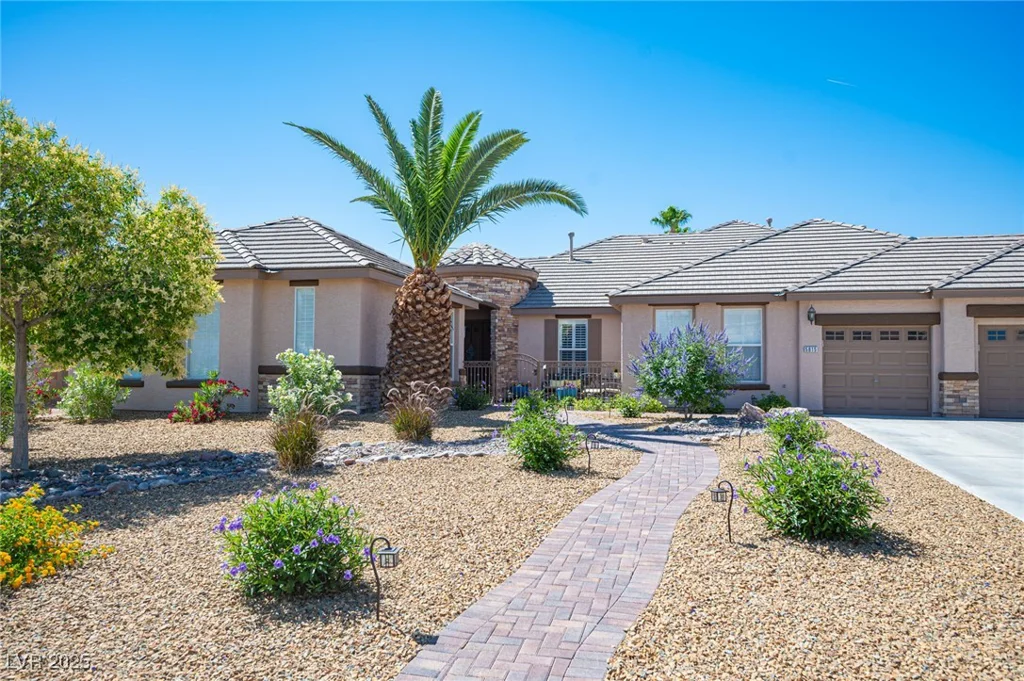 5815 Pristine Falls, Las Vegas, NV 89131