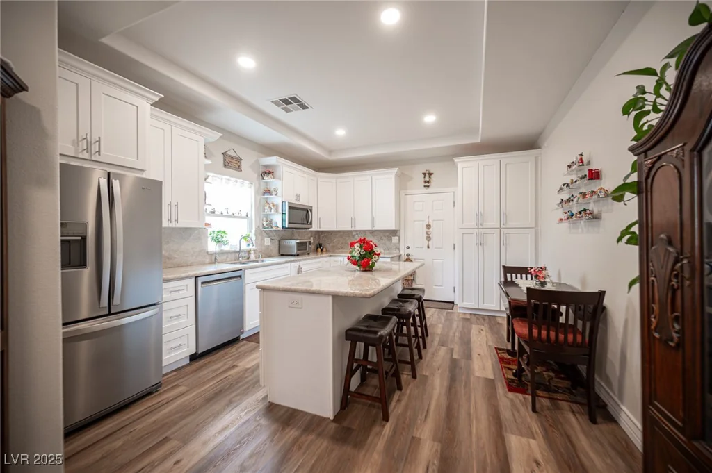 5815 Pristine Falls, Las Vegas, NV 89131
