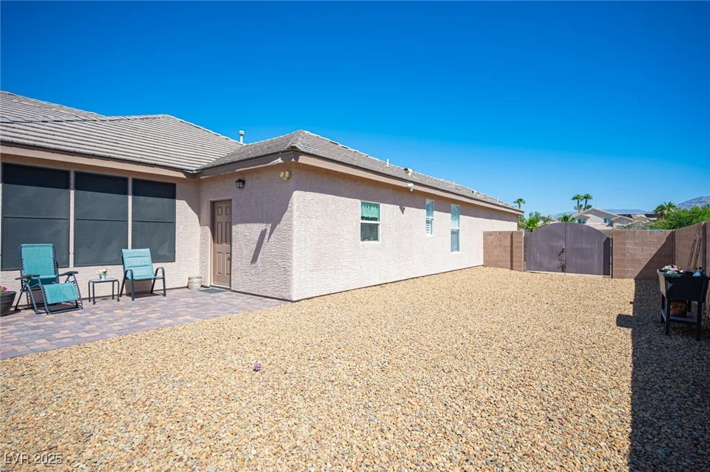5815 Pristine Falls, Las Vegas, NV 89131