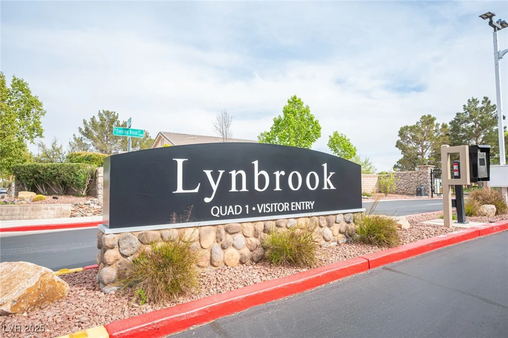 5815 Pristine Falls, Las Vegas, NV 89131