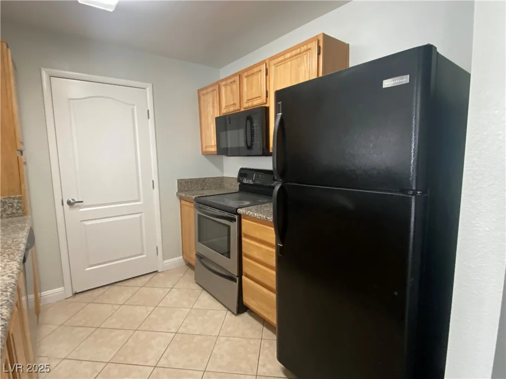 5055 Hacienda, Las Vegas, NV 89118