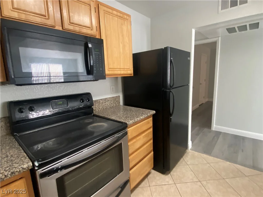 5055 Hacienda, Las Vegas, NV 89118