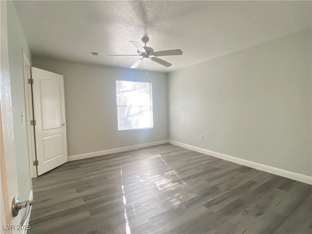 5055 Hacienda, Las Vegas, NV 89118