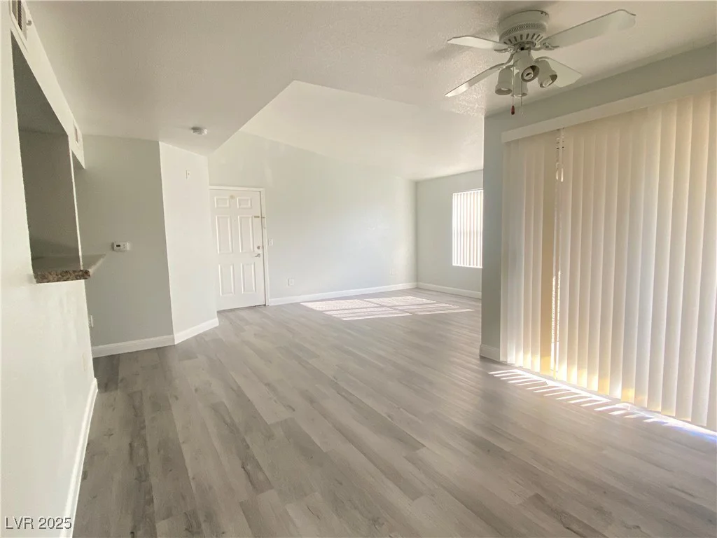 5055 Hacienda, Las Vegas, NV 89118