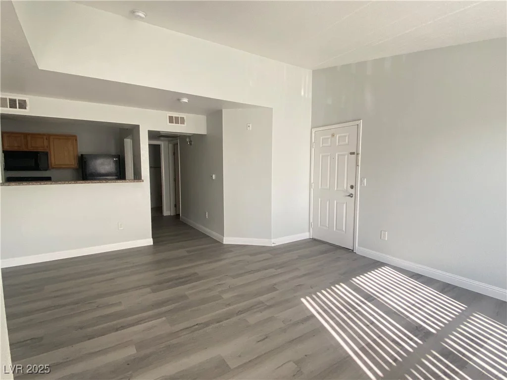 5055 Hacienda, Las Vegas, NV 89118