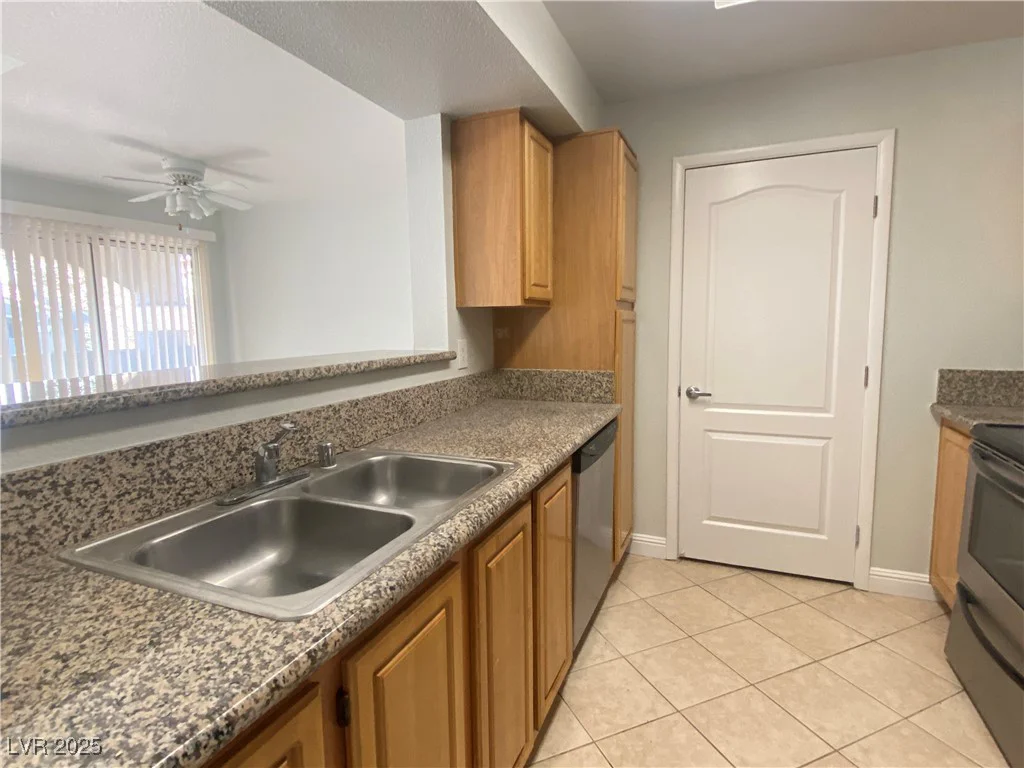 5055 Hacienda, Las Vegas, NV 89118