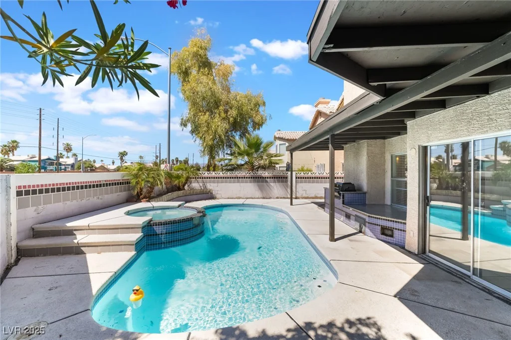 2211 Arborwood, Las Vegas, NV 89142