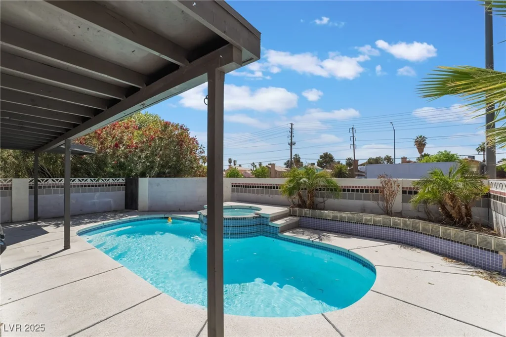 2211 Arborwood, Las Vegas, NV 89142
