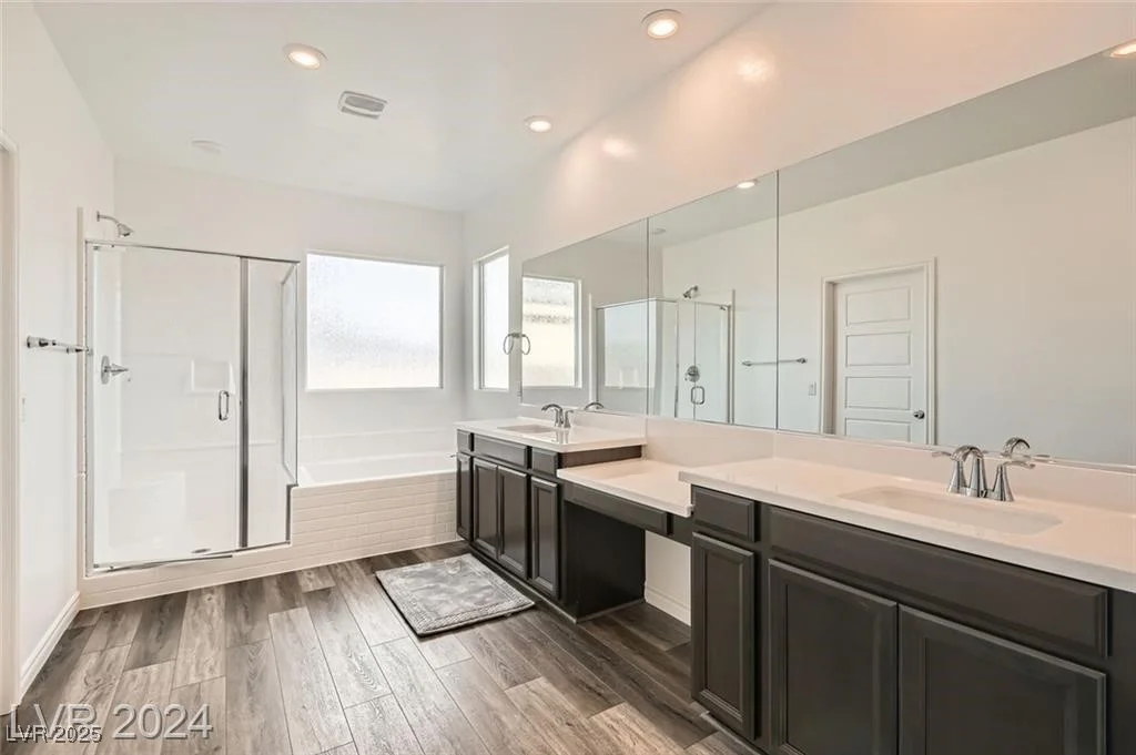 4826 Royal Magnolia, North Las Vegas, NV 89031