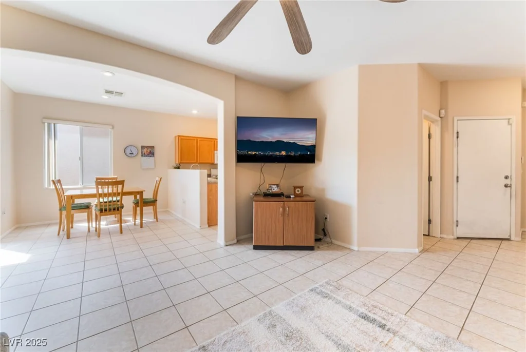 5322 Kadena Garden, North Las Vegas, NV 89031