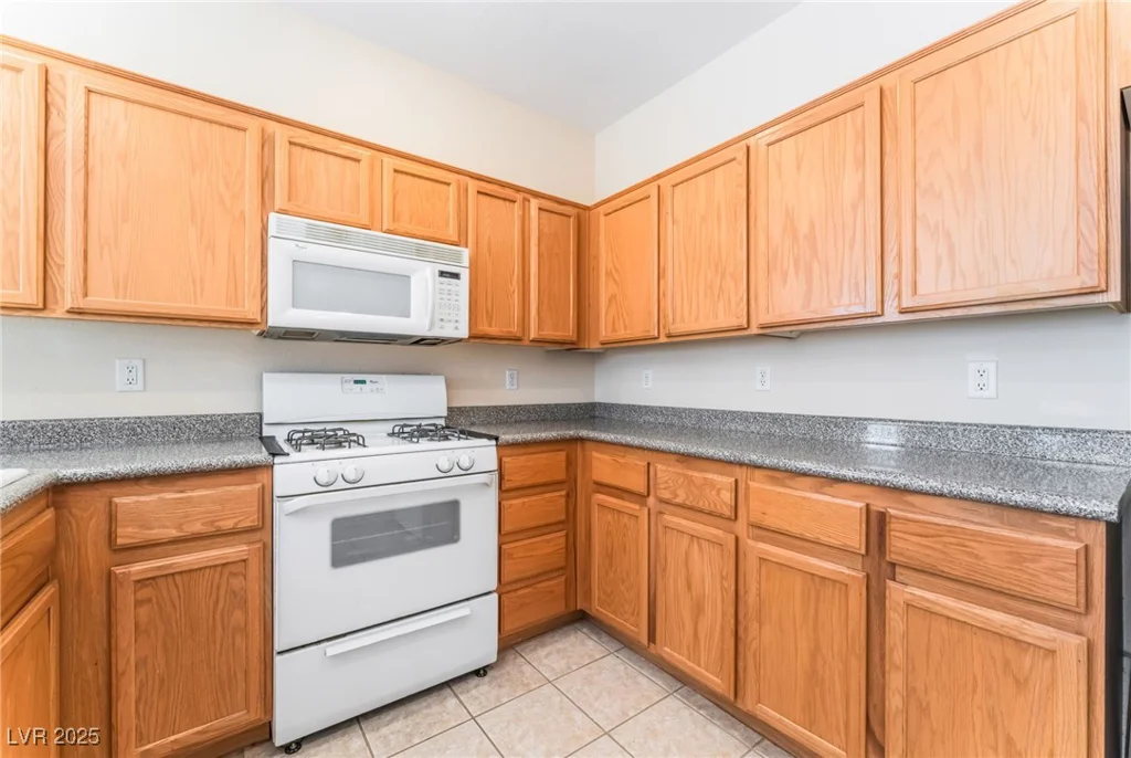 5322 Kadena Garden, North Las Vegas, NV 89031