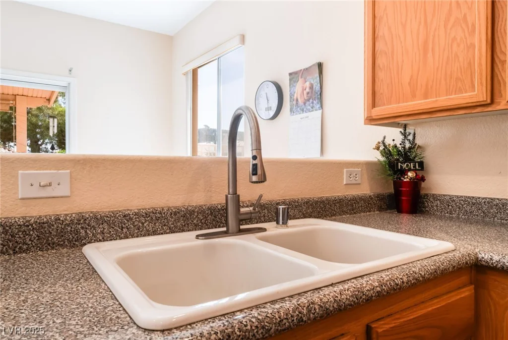 5322 Kadena Garden, North Las Vegas, NV 89031