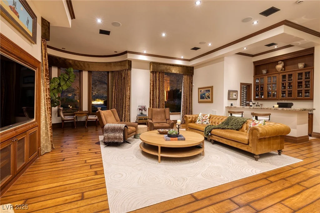 2619 Red Arrow, Las Vegas, NV 89135
