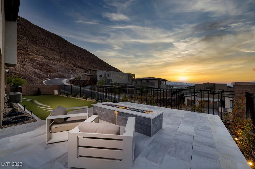 294 Watteau, Henderson, NV 89012