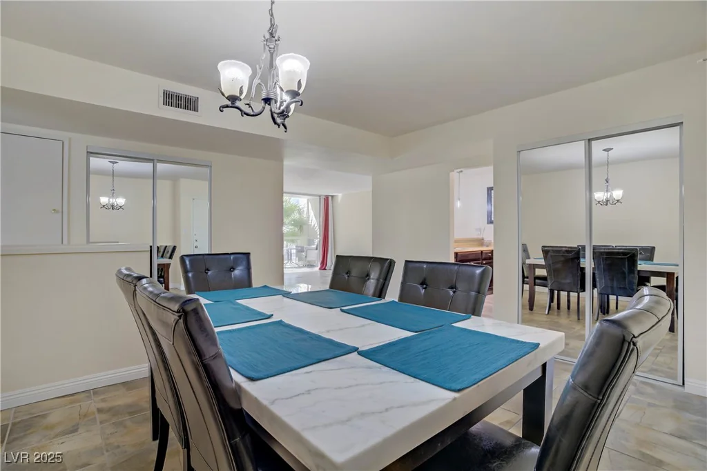 725 Royal Crest, Las Vegas, NV 89169