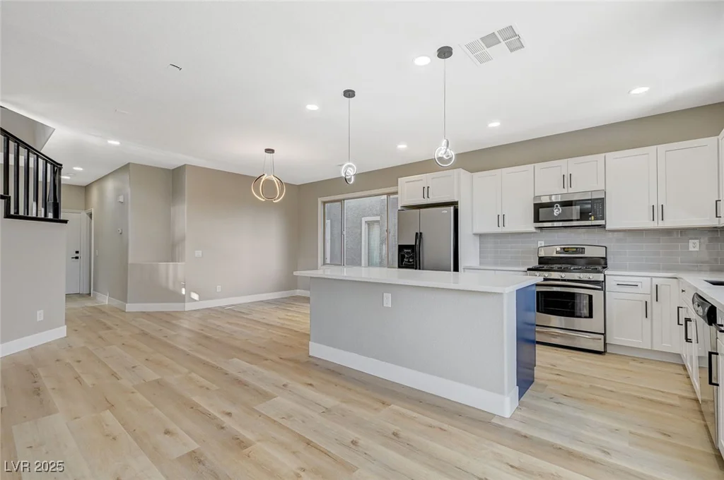 153 Tall Ruff, Las Vegas, NV 89148