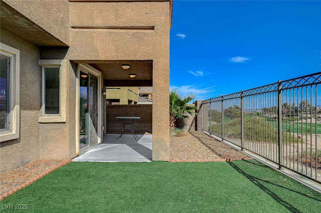 153 Tall Ruff, Las Vegas, NV 89148