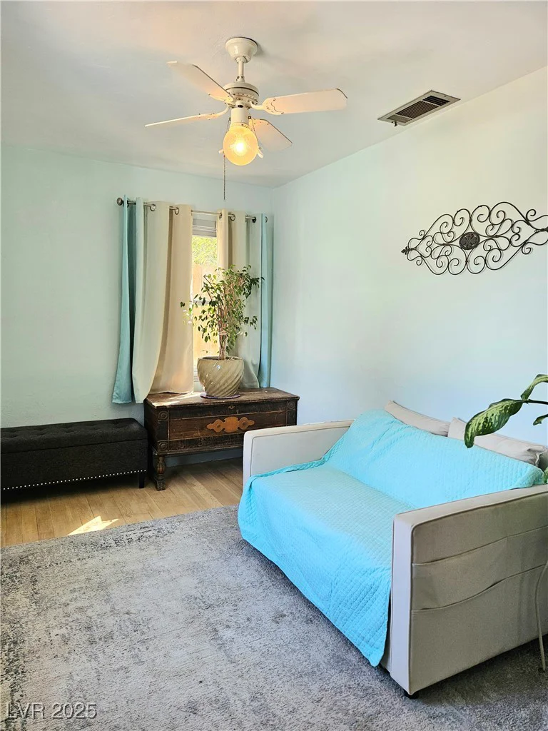 424 16th, Las Vegas, NV 89101