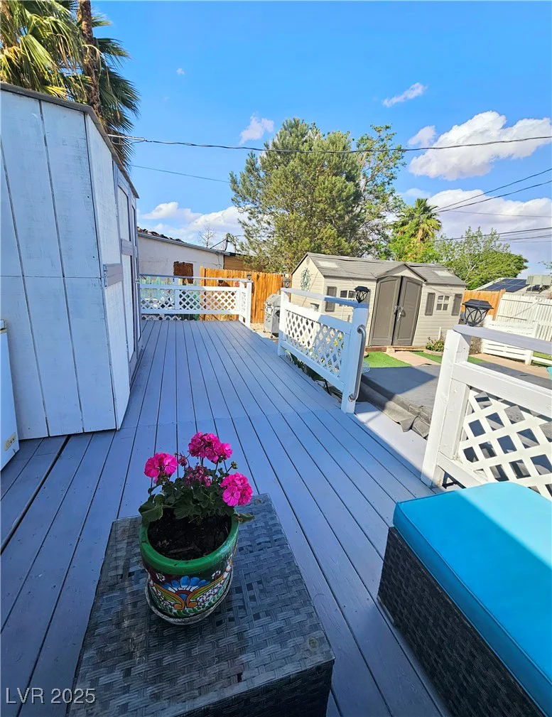 424 16th, Las Vegas, NV 89101