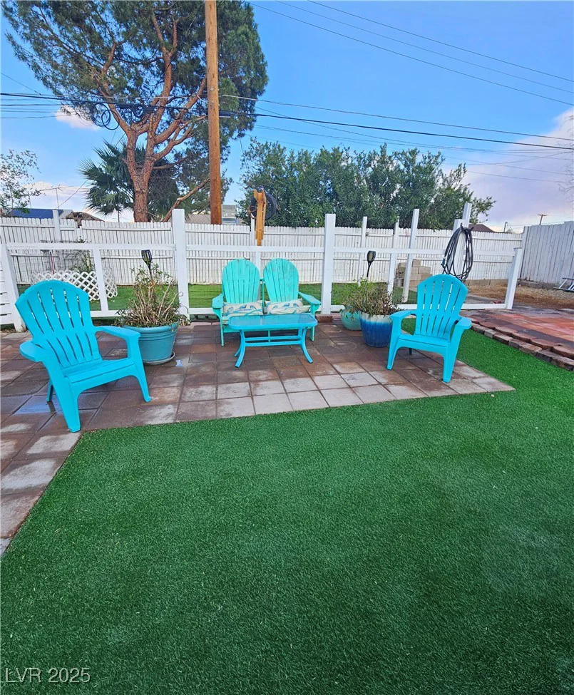 424 16th, Las Vegas, NV 89101