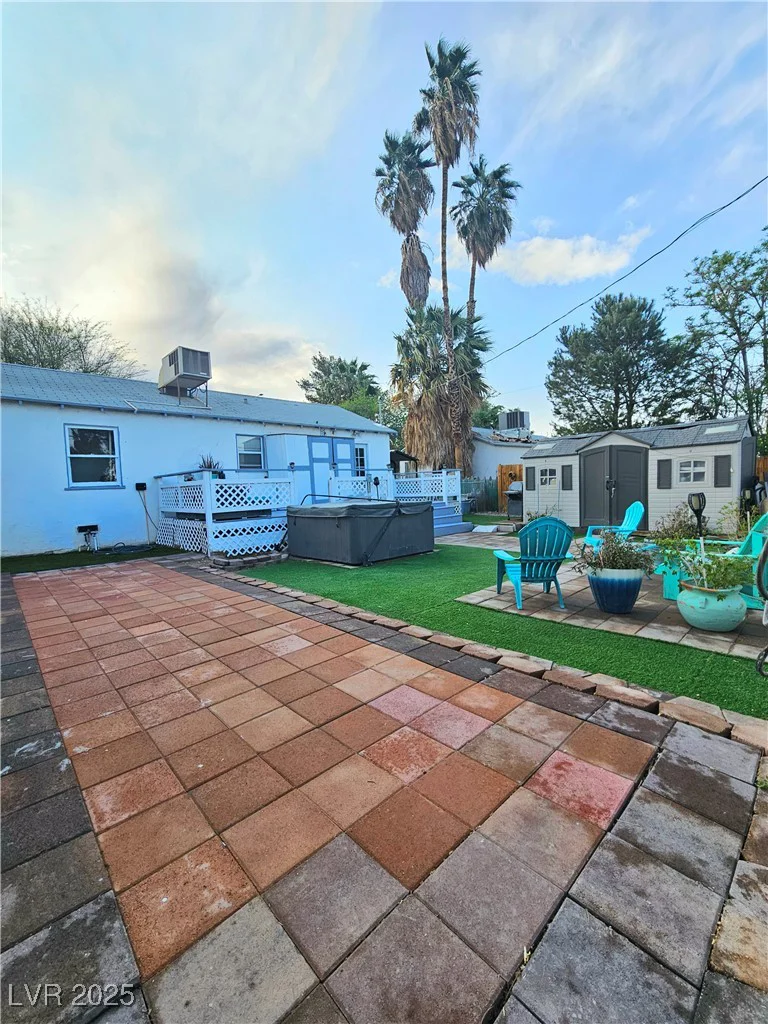 424 16th, Las Vegas, NV 89101