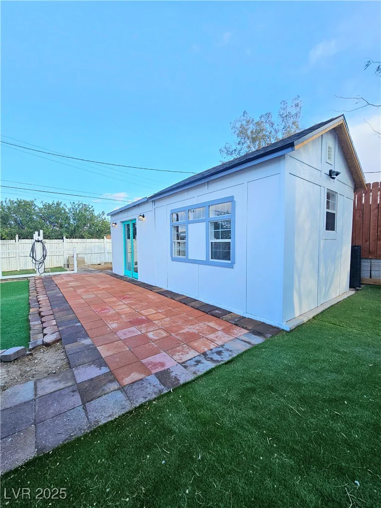 424 16th, Las Vegas, NV 89101