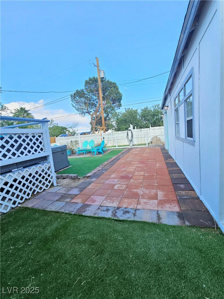 424 16th, Las Vegas, NV 89101