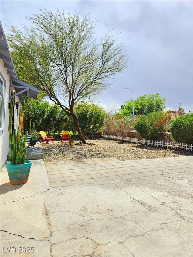 424 16th, Las Vegas, NV 89101