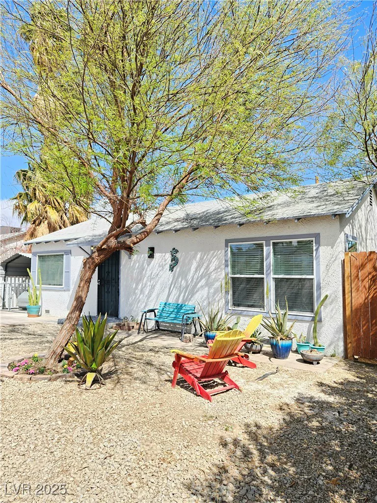 424 16th, Las Vegas, NV 89101