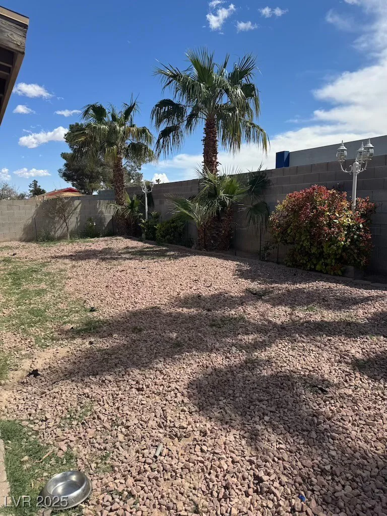 6801 Atwood, Las Vegas, NV 89108