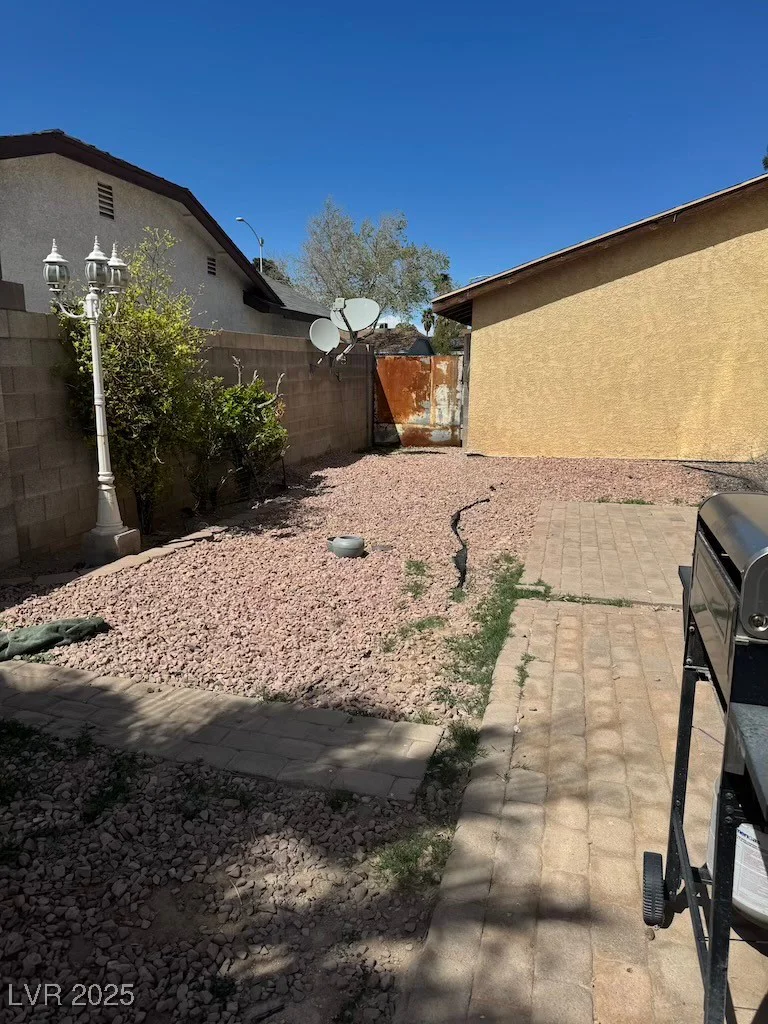 6801 Atwood, Las Vegas, NV 89108
