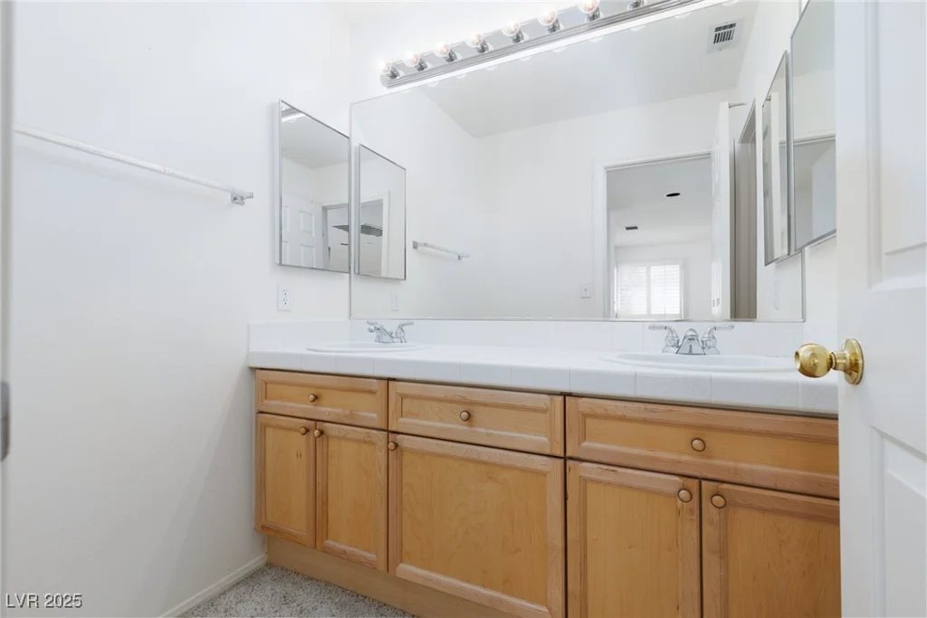 8516 Montago Valley, Las Vegas, NV 89117