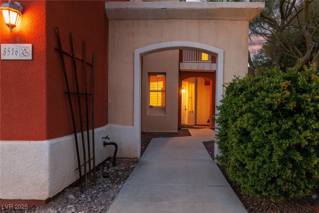 8516 Montago Valley, Las Vegas, NV 89117