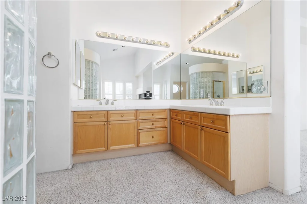 8516 Montago Valley, Las Vegas, NV 89117